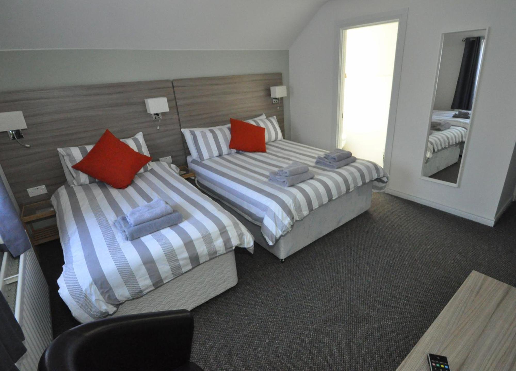 Causeway Bay Guesthouse Portrush Ngoại thất bức ảnh