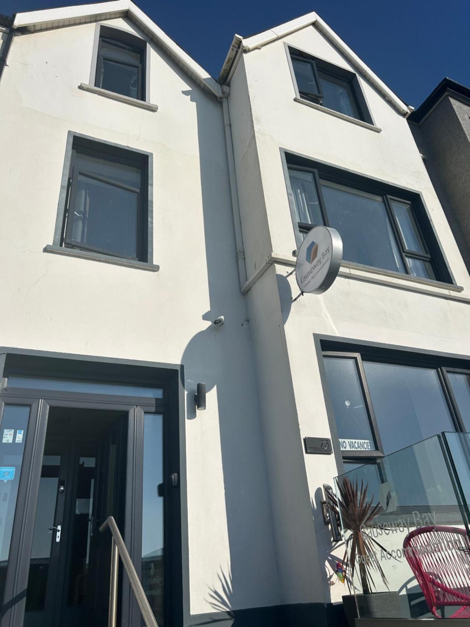 Causeway Bay Guesthouse Portrush Ngoại thất bức ảnh