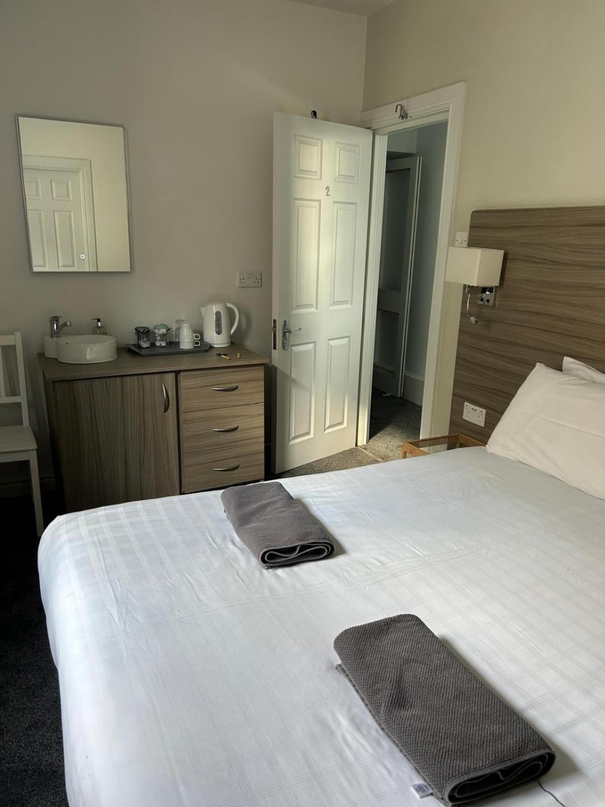 Causeway Bay Guesthouse Portrush Ngoại thất bức ảnh
